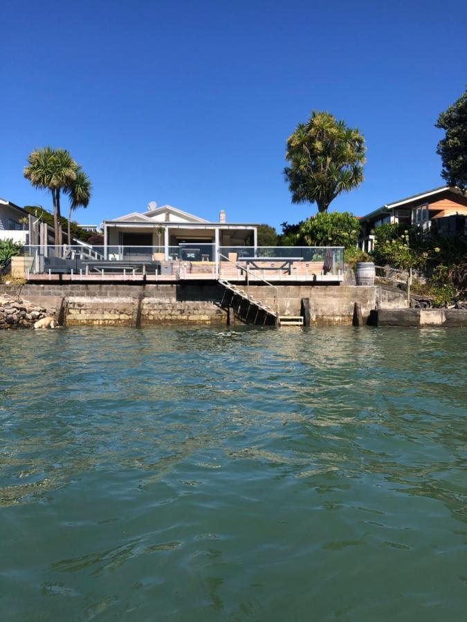 Absolute Waterfront